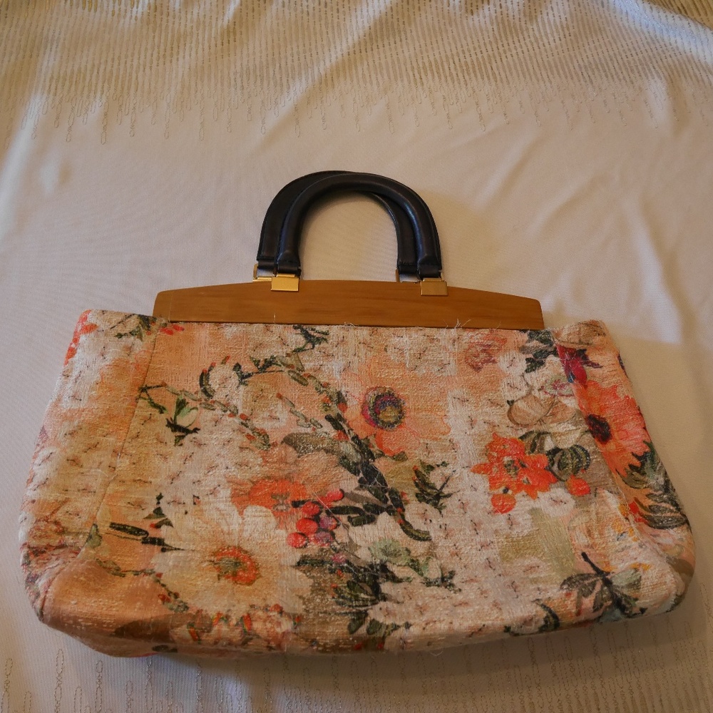 NWOT Tory Burch Embroidered Bag